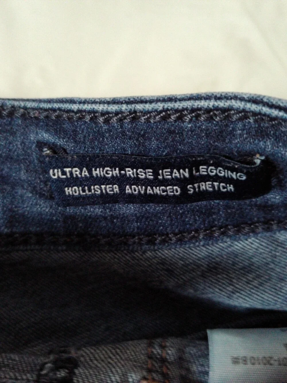 Hollister slim fit